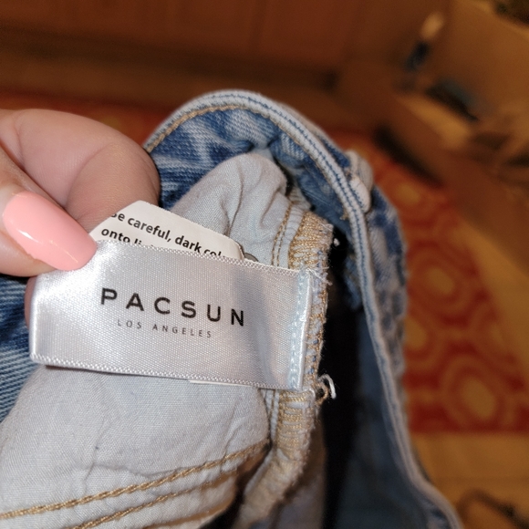 Misses sz 30 Pacsun Mom Capris Cropped Jeans Cute Distressed - Picture 7 of 12